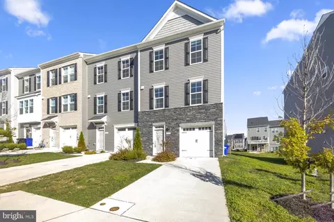 Exterior - 1042 Highpoint Trl, Laurel, MD 20707 photo 2 of 4