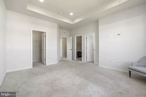 Entry Way - 1042 Highpoint Trl, Laurel, MD 20707 photo 13 of 15