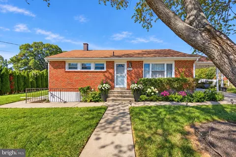 4842 67th Ave, Hyattsville, MD 20784