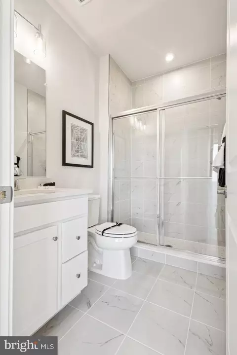 Bath - 7512 Braun St, Laurel, MD 20707 photo 5 of 6