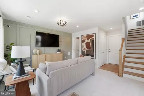 Entry Way - 7512 Braun St, Laurel, MD 20707 photo 18 of 24