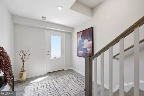 Entry Way - 14314 Bronte St, Laurel, MD 20707 photo 3 of 16