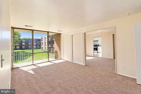 7983 Riggs Rd #6, Hyattsville, MD 20783