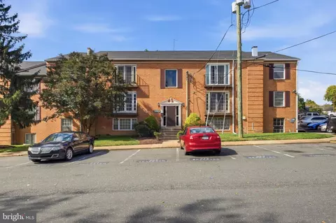 3813 Swann Rd #104, Suitland, MD 20746