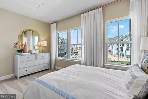 Bedroom - 14303 Bronte St, Laurel, MD 20707 photo 2 of 17