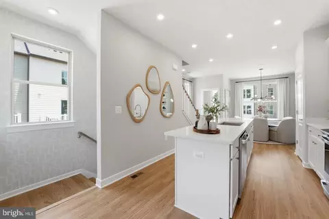Entry Way - 14303 Bronte St, Laurel, MD 20707 photo 21 of 25