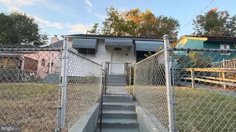 335 Carmody Hills Dr, Capitol Heights, MD 20743