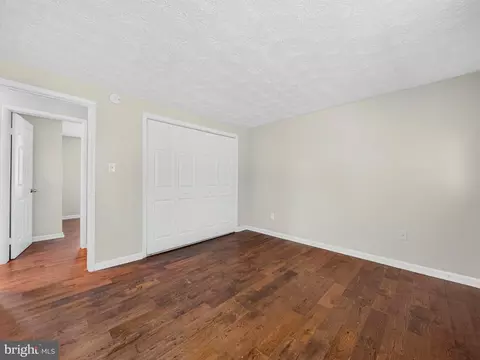 Bedroom - 6601 Killarney St, Clinton, MD 20735 photo 5 of 11