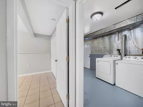 Entry Way - 6601 Killarney St, Clinton, MD 20735 photo 3 of 3