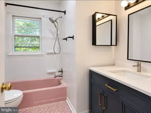 Bath - 1008 Turney Ave, Laurel, MD 20707 photo 1 of 3