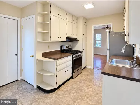 Kitchen - 1008 Turney Ave, Laurel, MD 20707 photo 4 of 5