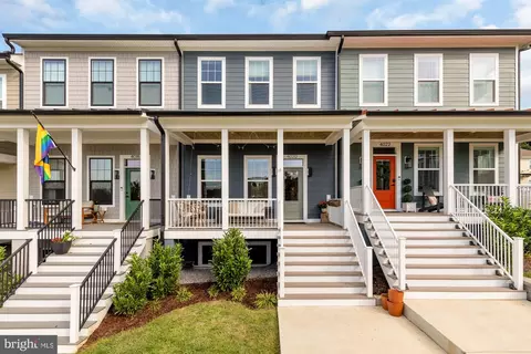 4020 Gallatin St, Hyattsville, MD 20781