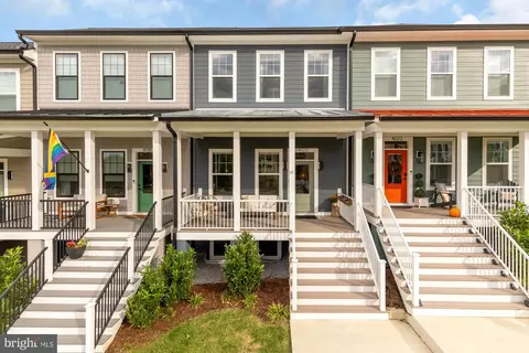 4020 Gallatin St, Hyattsville, MD 20781