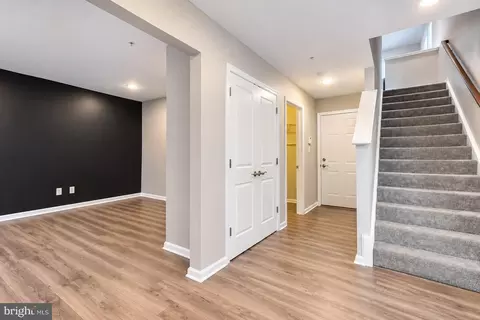 Entry Way - 3010 Pinebrook Rd, Landover, MD 20785 photo 1 of 8