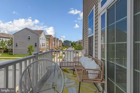 Exterior - 3010 Pinebrook Rd, Landover, MD 20785 photo 2 of 3