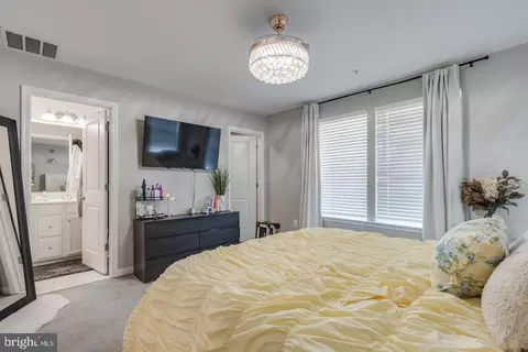 Bedroom - 3010 Pinebrook Rd, Landover, MD 20785 photo 2 of 3