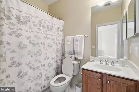 Bath - 13123 Winding Trail Rd, Laurel, MD 20707 photo 3 of 4