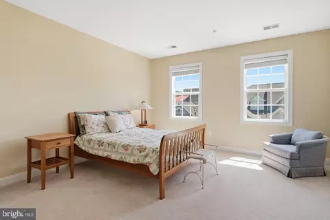 Bedroom - 13123 Winding Trail Rd, Laurel, MD 20707 photo 3 of 6