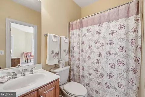 Bath - 13123 Winding Trail Rd, Laurel, MD 20707 photo 4 of 4