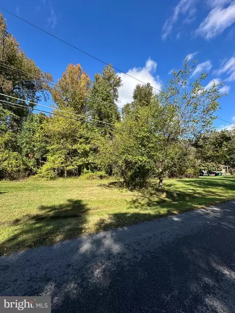 14210 Willoughby Rd, Marlboro, MD 20772