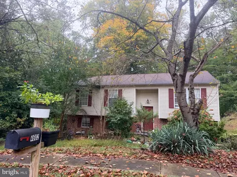 4602 Hidden Pine Ln, Temple Hills, MD 20748