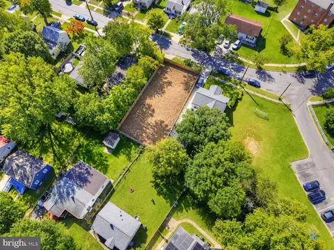5713 29th Ave, Hyattsville, MD 20782