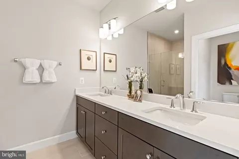 Bath - 14316 Bronte St, Laurel, MD 20707 photo 2 of 4