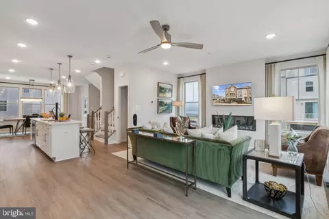 Entry Way - 14316 Bronte St, Laurel, MD 20707 photo 39 of 43