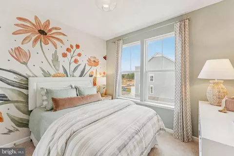 Bedroom - 14316 Bronte St, Laurel, MD 20707 photo 3 of 25