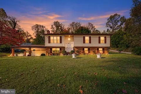 23401 Hawkins Dr, Aquasco, MD 20608