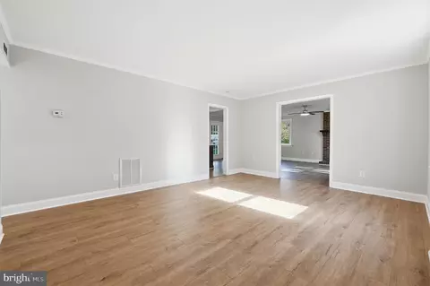 Living - 13315 Williams Dr, Brandywine, MD 20613 photo 1 of 6