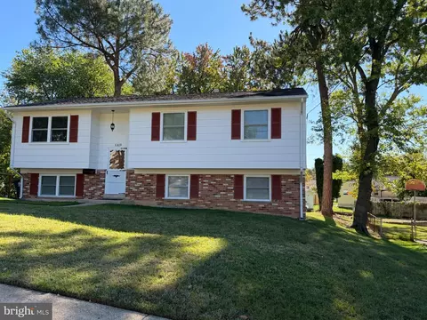6809 Eldridge St, Hyattsville, MD 20784