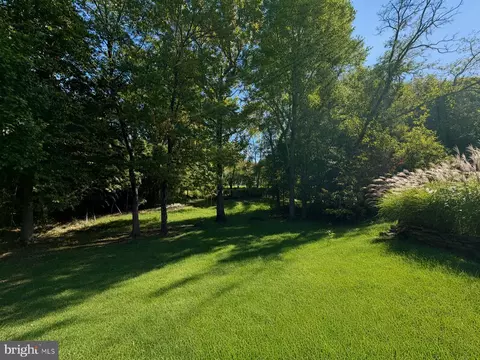 Exterior - 12805 Cedarbrook Ln, Laurel, MD 20708 photo 4 of 6