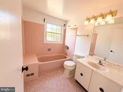 Bath - 12805 Cedarbrook Ln, Laurel, MD 20708 photo 1 of 1