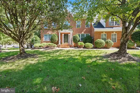 103 Cross Foxes Dr, Fort Washington, MD 20744
