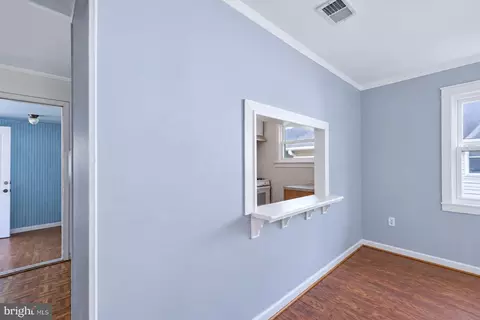 Entry Way - 1019 7th St, Laurel, MD 20707 photo 1 of 2