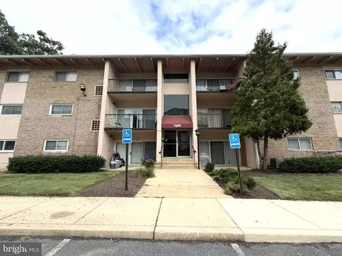 7609 Fontainebleau Dr #2208, Hyattsville, MD 20784