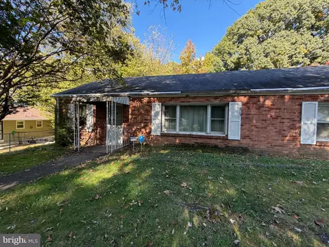 4883 Long View Rd, Temple Hills, MD 20748