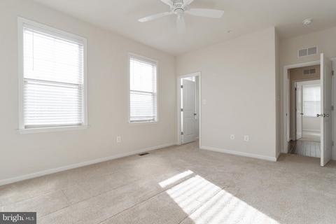 2502 Sir Michael Pl, Lanham, MD 20706 photo 20