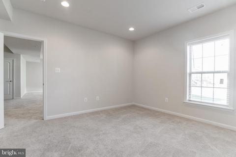 2502 Sir Michael Pl, Lanham, MD 20706 photo 26