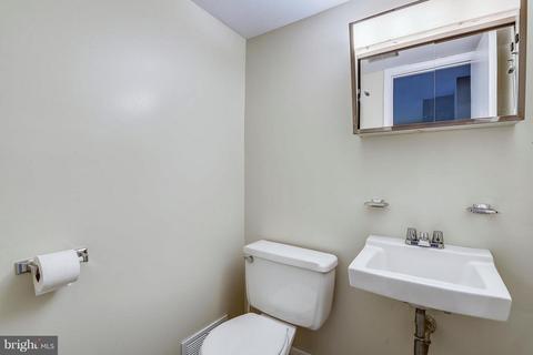 12605 N Point Ln, Laurel, MD 20708 photo 15