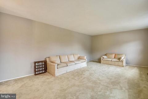 12605 N Point Ln, Laurel, MD 20708 photo 5