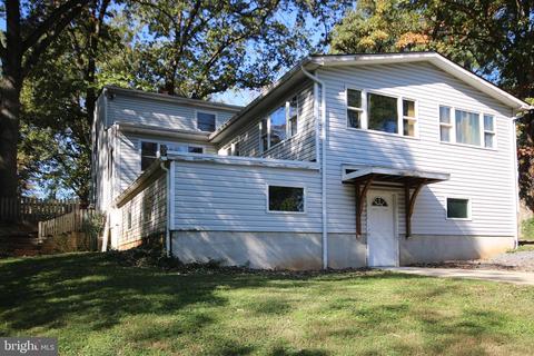6603 Chestnut Ave, Lanham, MD 20706 photo 2