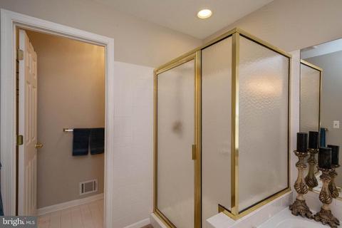 8608 Ashcroft Dr, Laurel, MD 20708 photo 24