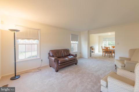 9406 Goddard Ct, Lanham, MD 20706 photo 9