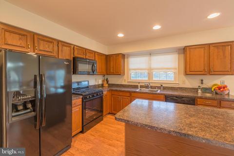 9406 Goddard Ct, Lanham, MD 20706 photo 13