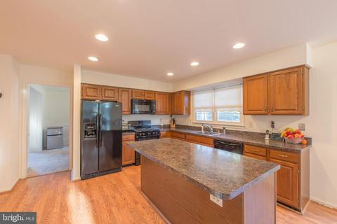 9406 Goddard Ct, Lanham, MD 20706 photo 15