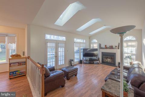 9406 Goddard Ct, Lanham, MD 20706 photo 17