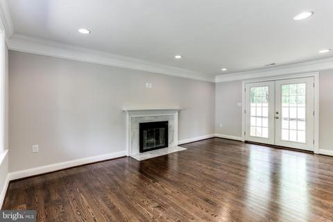 8905 Spring Ave, Lanham, MD 20706 photo 7