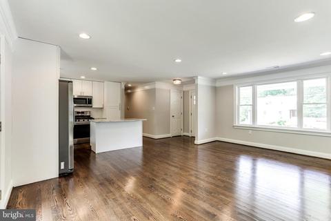 8905 Spring Ave, Lanham, MD 20706 photo 6